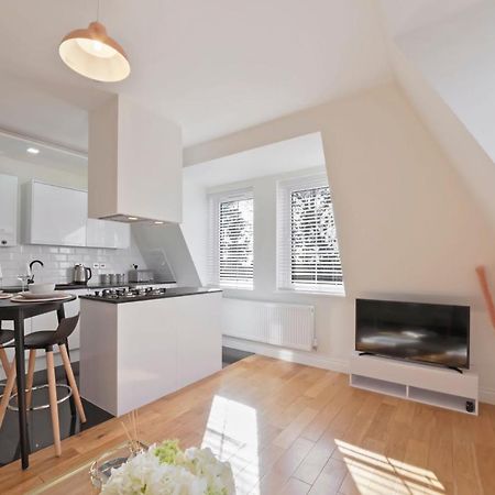 Spacious One Bed Loft Apartment Birchanger Bagian luar foto