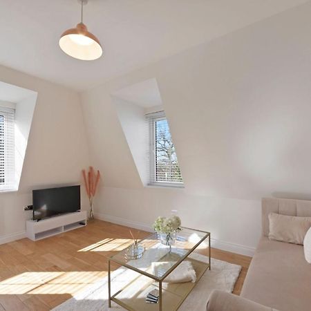 Spacious One Bed Loft Apartment Birchanger Bagian luar foto