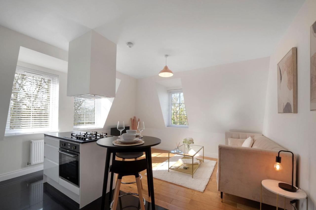 Spacious One Bed Loft Apartment Birchanger Bagian luar foto